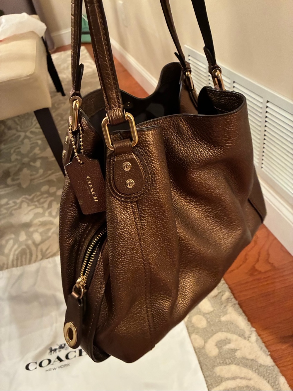 Coach Brown Leather Shoulder Bag with Gold Hardware -Purse - Picture 9 of 15